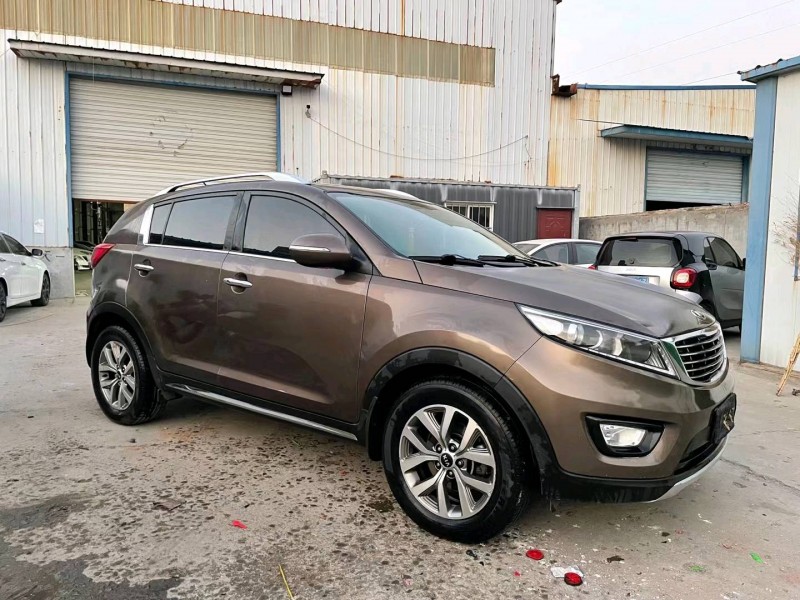 济宁15年起亚智跑2