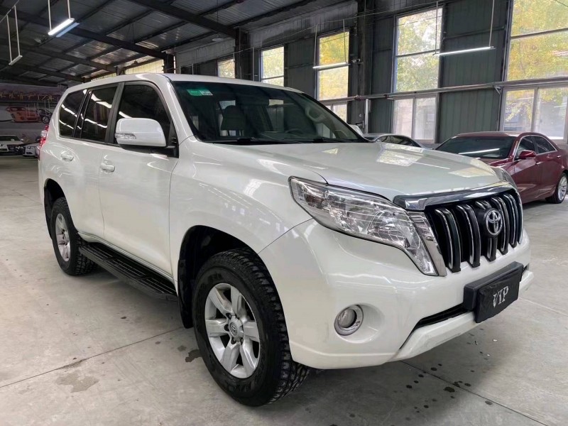 济宁14年丰田普拉多8