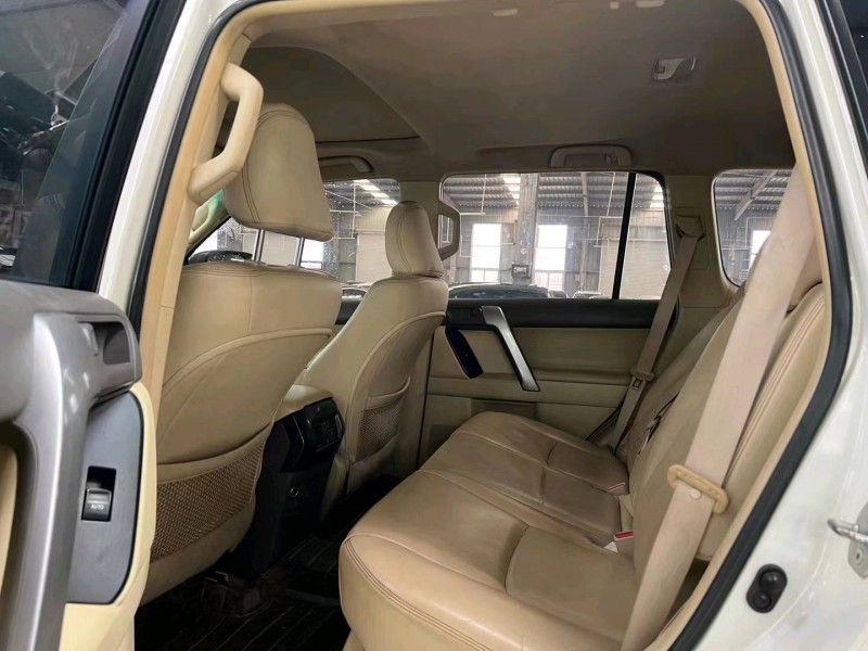 济宁14年丰田普拉多4