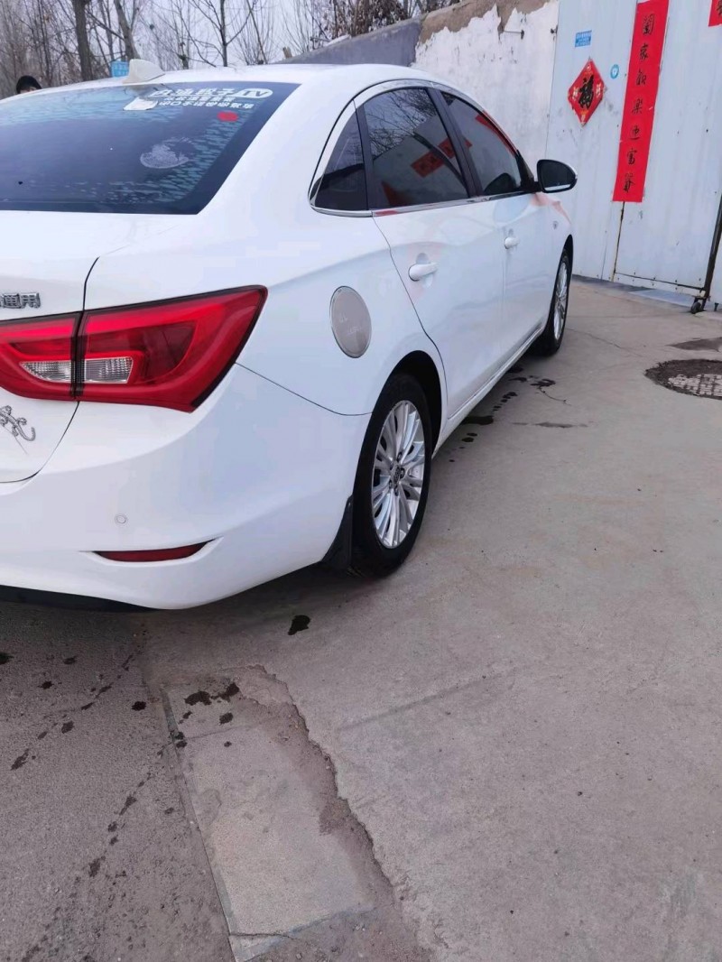 济宁15年别克英朗4