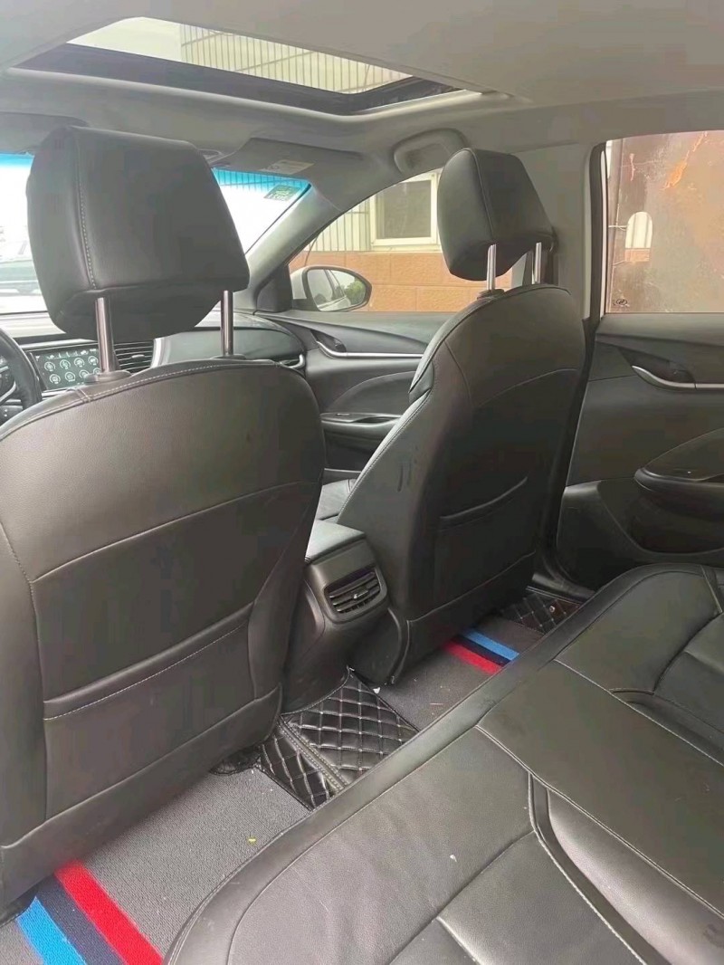 枣庄19年别克威朗5