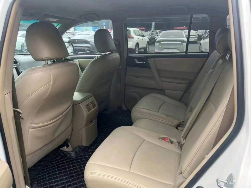 宜昌13年丰田汉兰达4