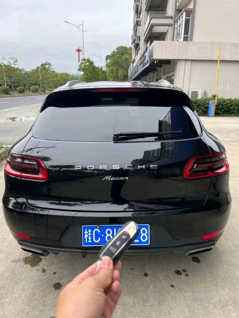 珠海15年保时捷Macan6