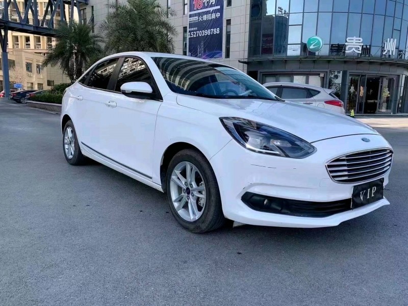 宜春21年福特福睿斯2