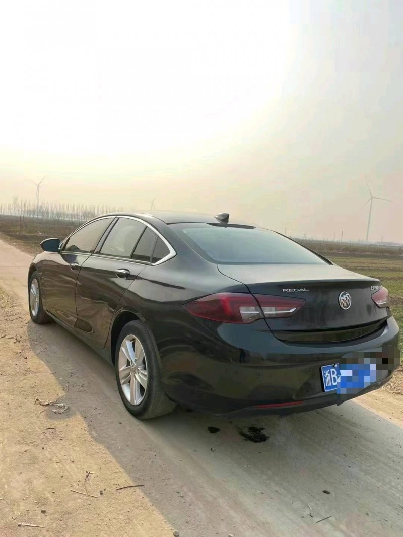 嘉兴19年别克君威3