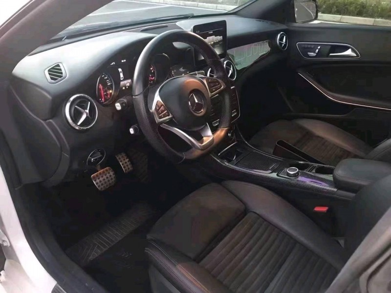 徐州17年奔驰CLA4