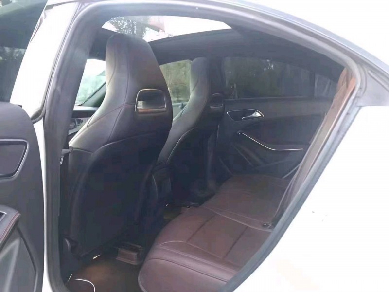 徐州17年奔驰CLA6