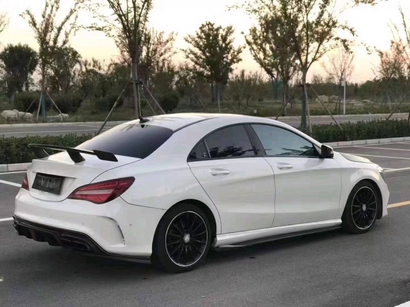 徐州17年奔驰CLA8