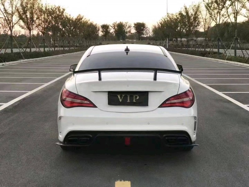 徐州17年奔驰CLA9