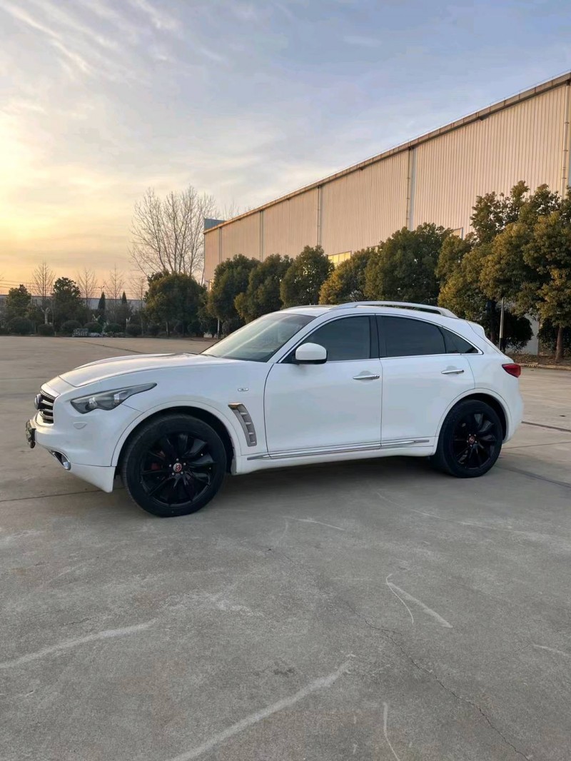 宿遷15年英菲尼迪QX707