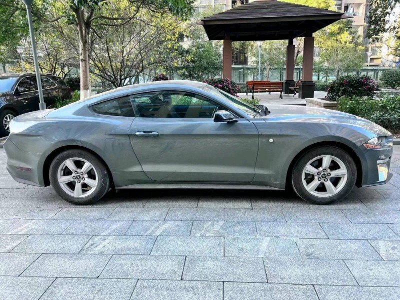 嘉兴18年福特野马4