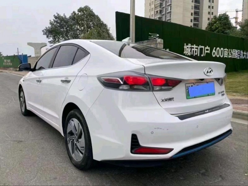 嘉兴21年现代领动9