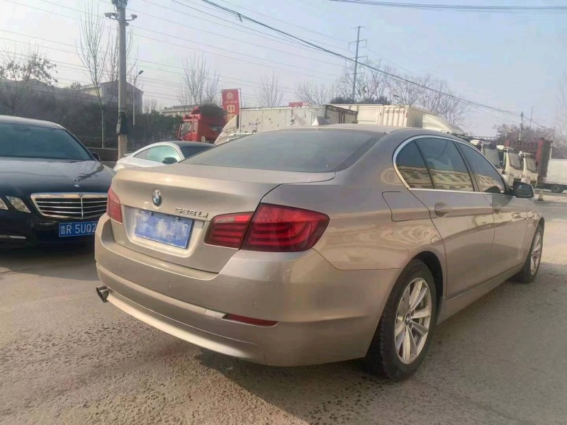 济南12年宝马5系4