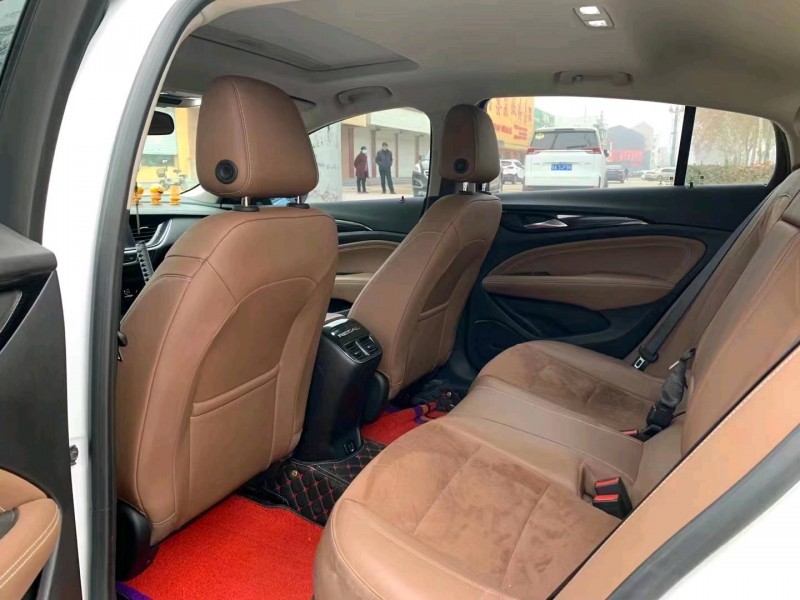 枣庄17年别克君威8