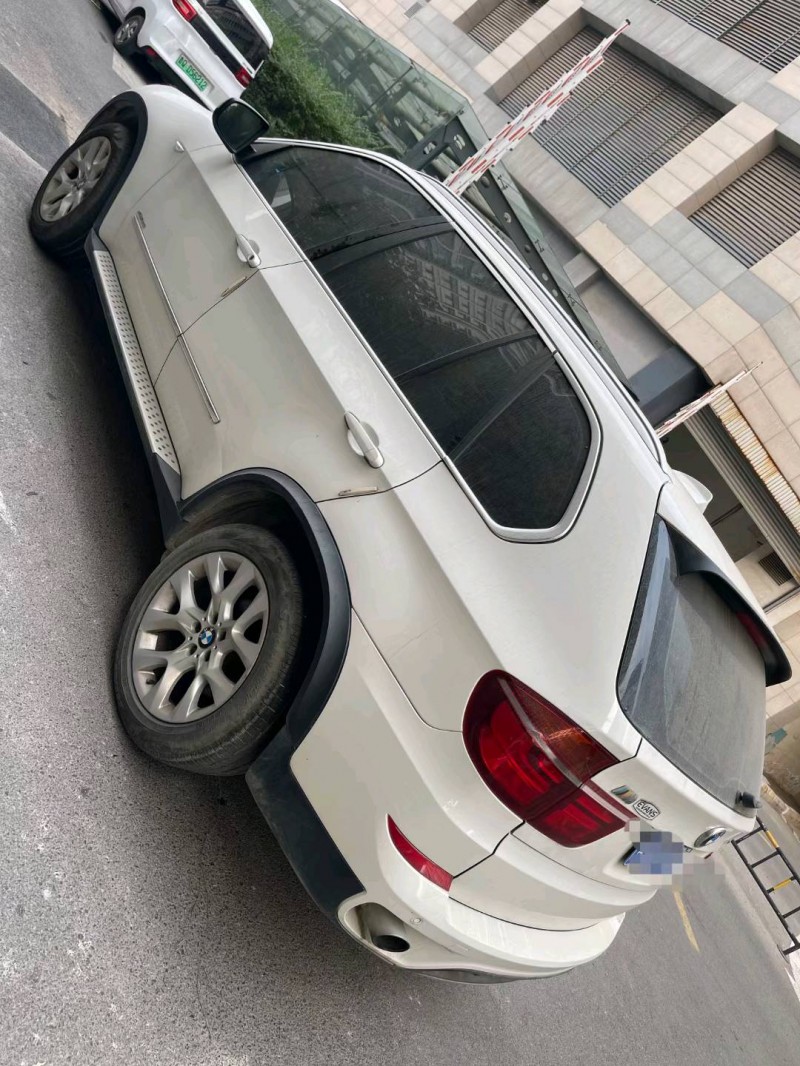 青岛13年宝马X57