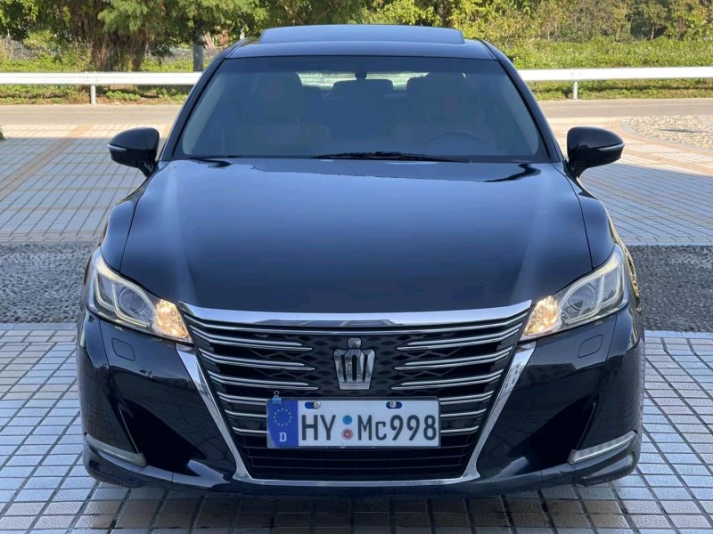 汕頭17年豐田皇冠8