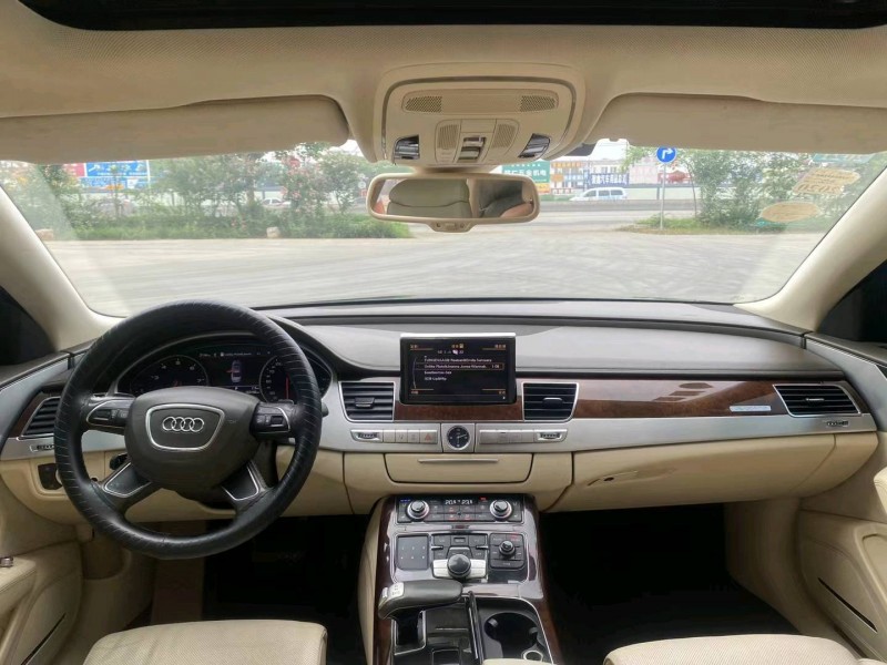 东营12年奥迪A8L5