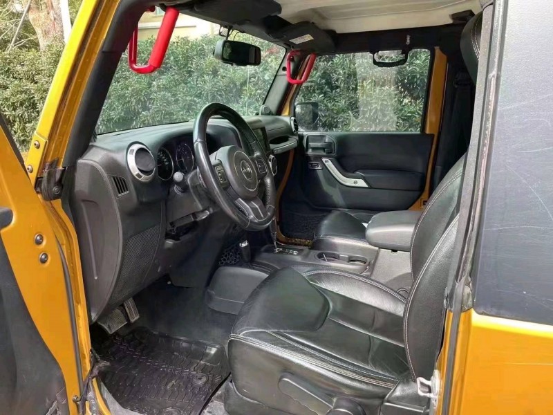 嘉兴15年Jeep牧马人8