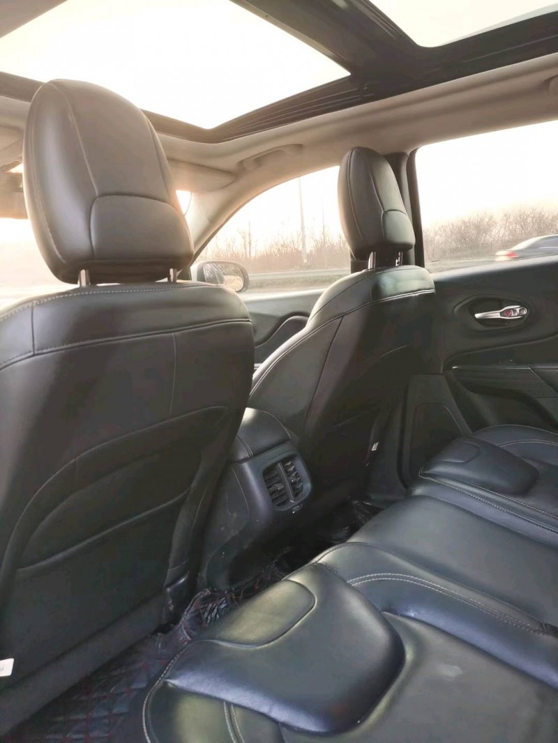 徐州18年Jeep自由光5