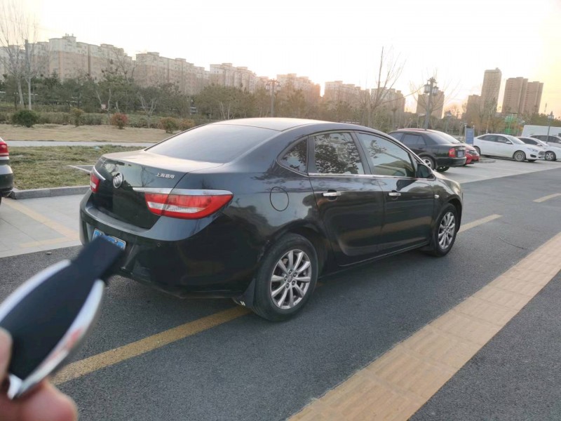 枣庄15年别克英朗GT8