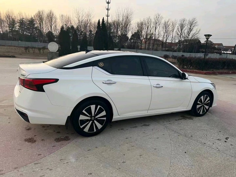 邯郸21年日产天籁3