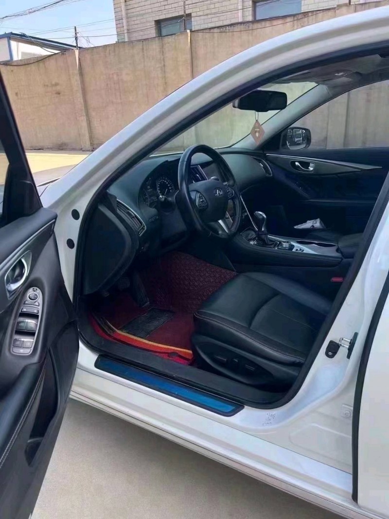 邯郸17年英菲尼迪Q502