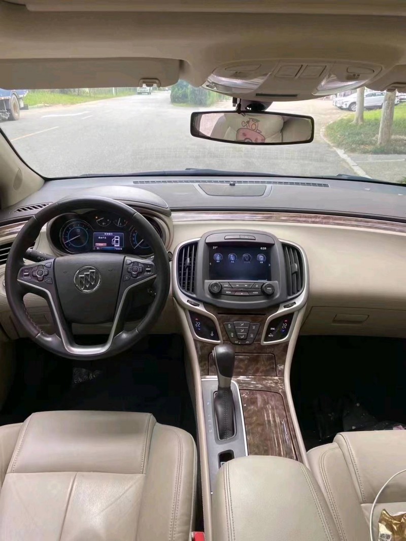 北京14年别克君越8