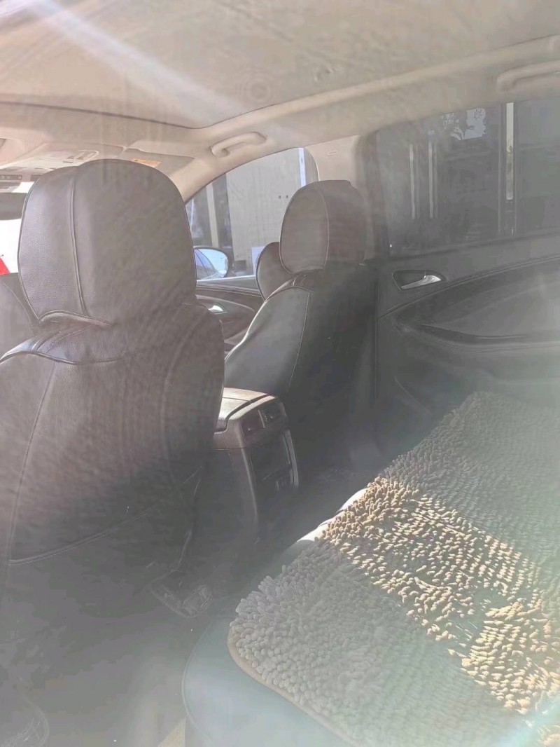 东营15年别克昂科威2