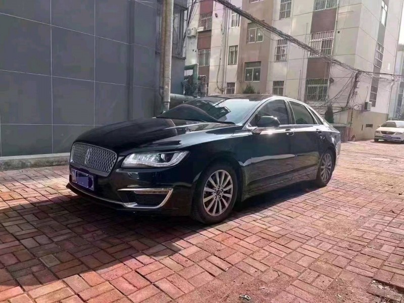 青岛20年林肯MKZ3