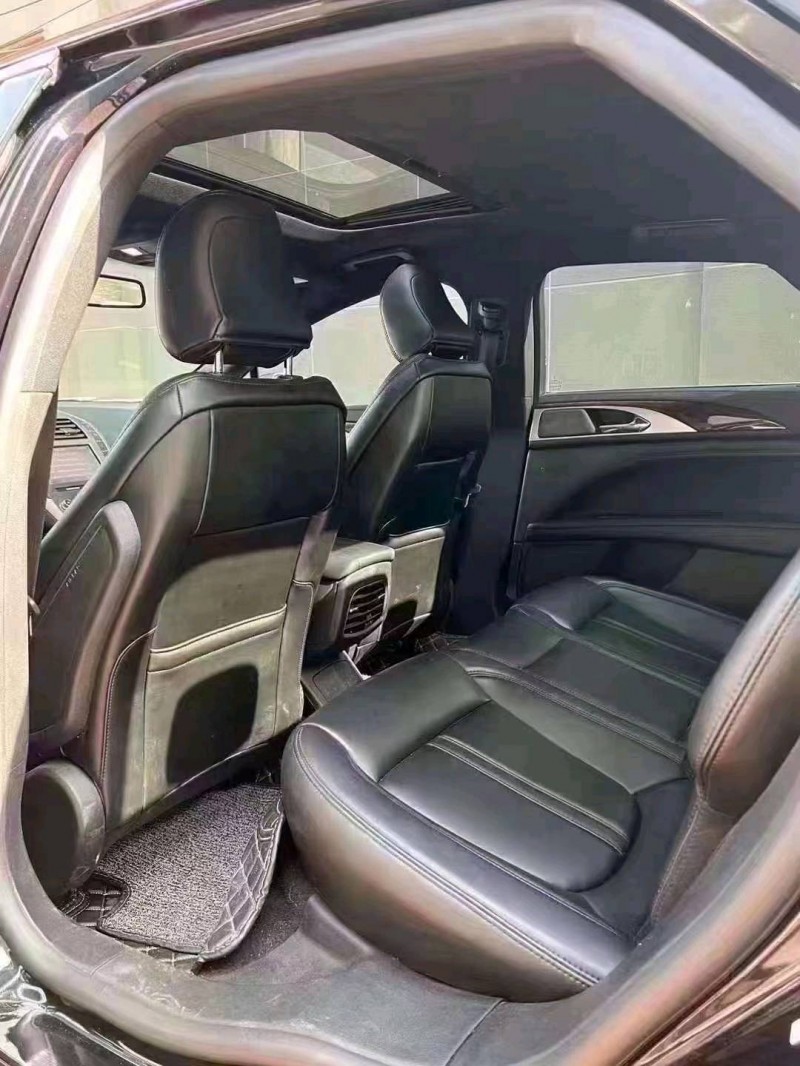 青岛20年林肯MKZ4