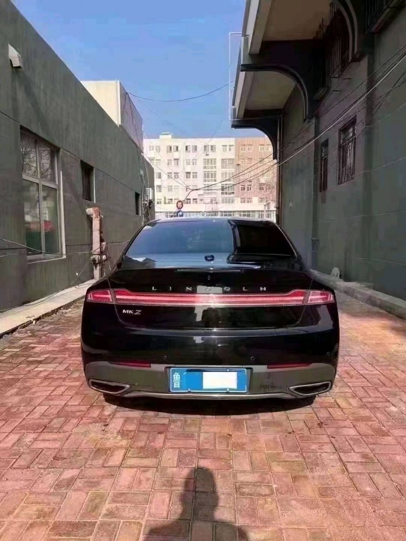青岛20年林肯MKZ6
