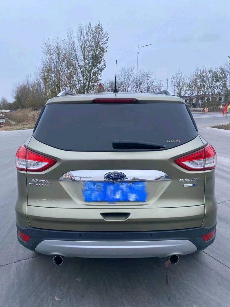 东营13年福特翼虎5