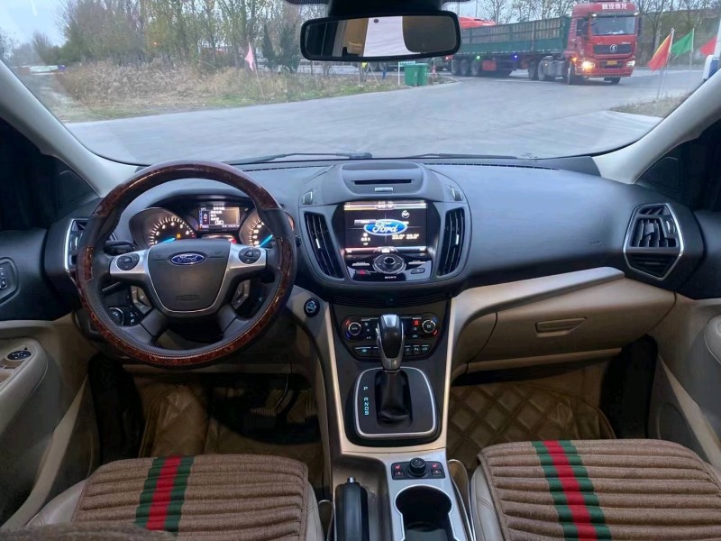 东营13年福特翼虎7