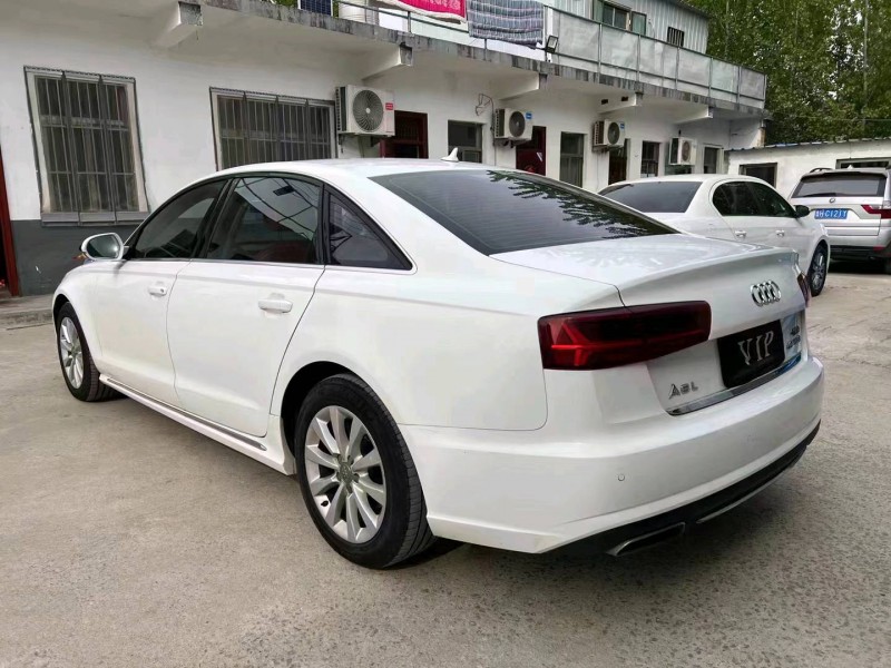 济宁16年奥迪A6L8