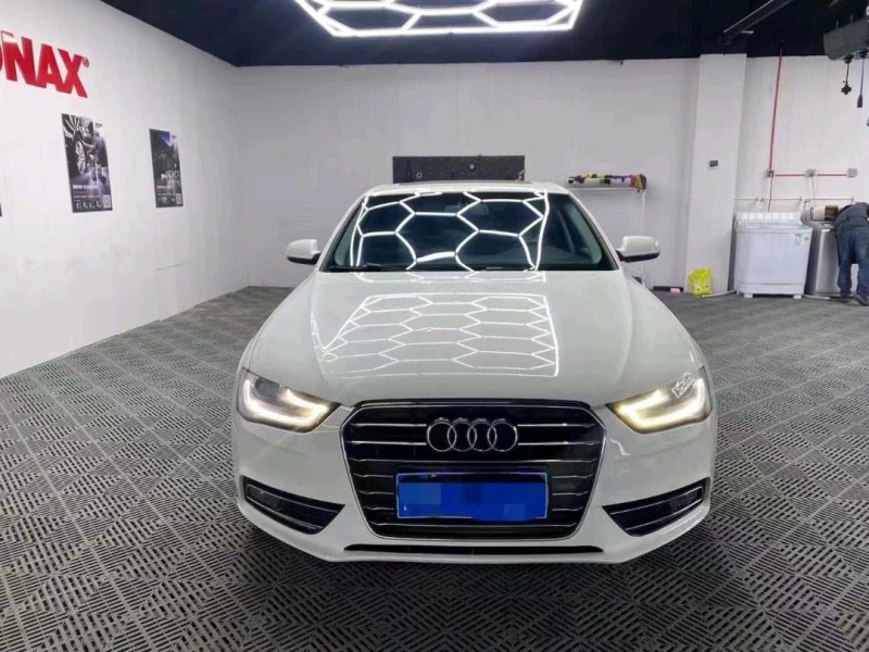 济宁16年奥迪A4L1