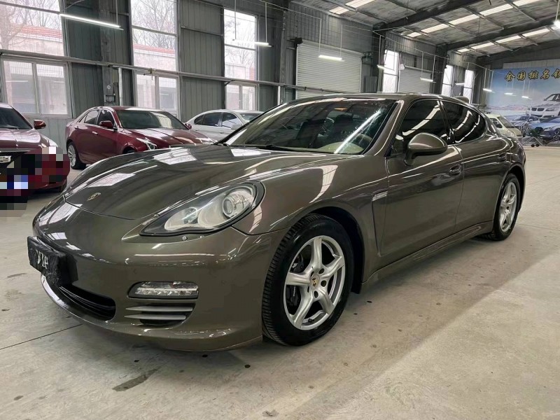 济宁13年保时捷帕拉梅拉3