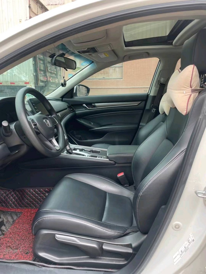 东莞19年本田雅阁4