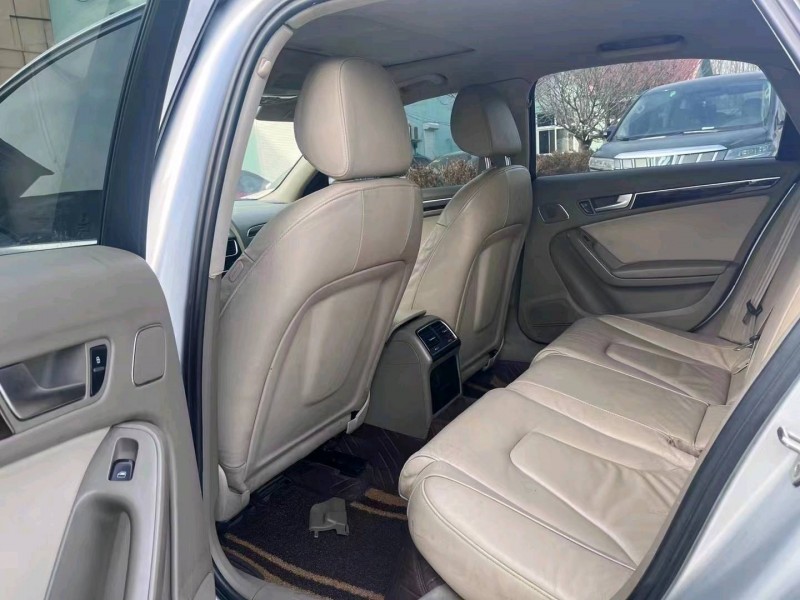 济南11年奥迪A4L7