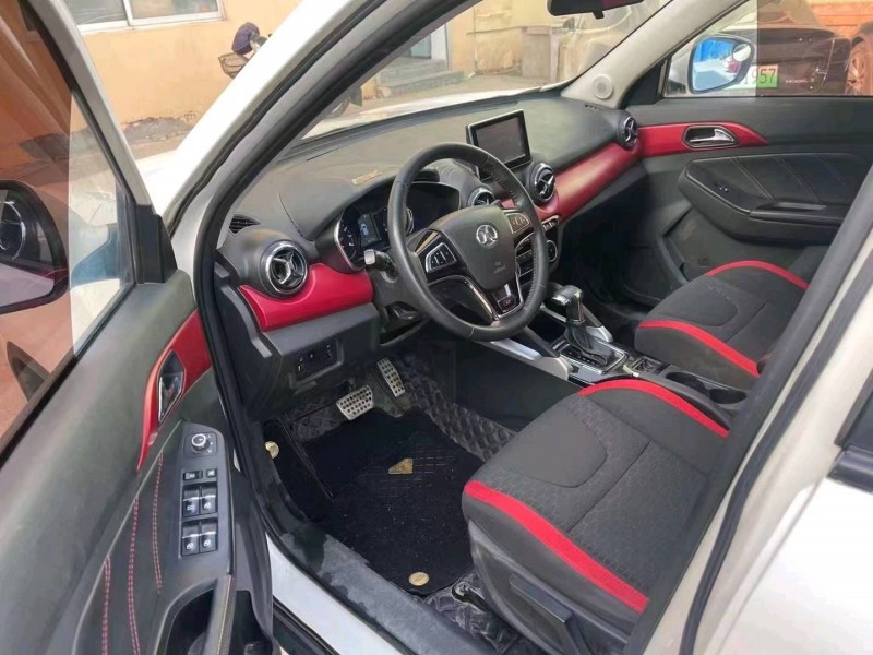 济南18年北汽绅宝X356