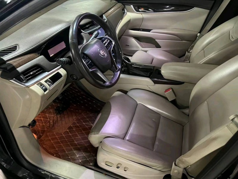 济宁13年凯迪拉克XTS5