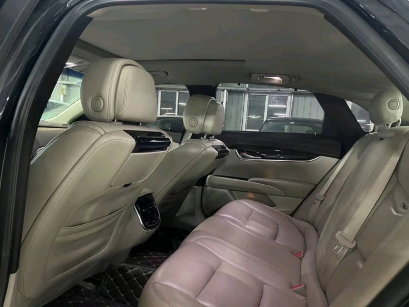 济宁13年凯迪拉克XTS4