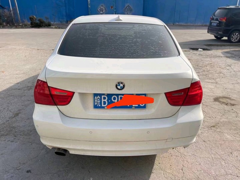 济南11年宝马3系9