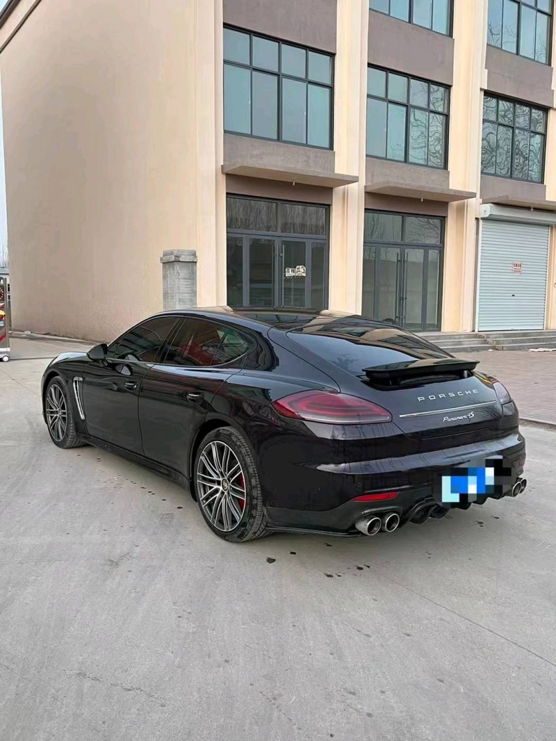 济南12年保时捷帕拉梅拉7