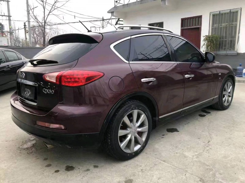 济宁14年英菲尼迪QX507