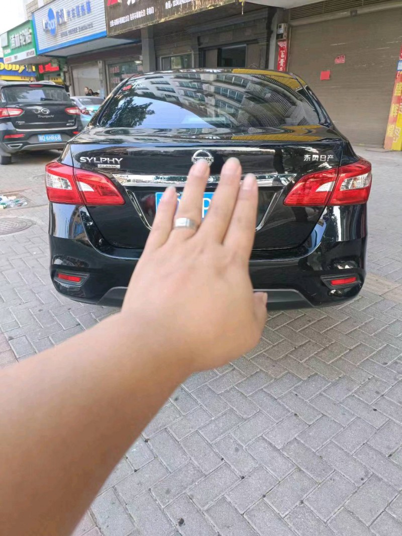 邯郸20年日产轩逸5