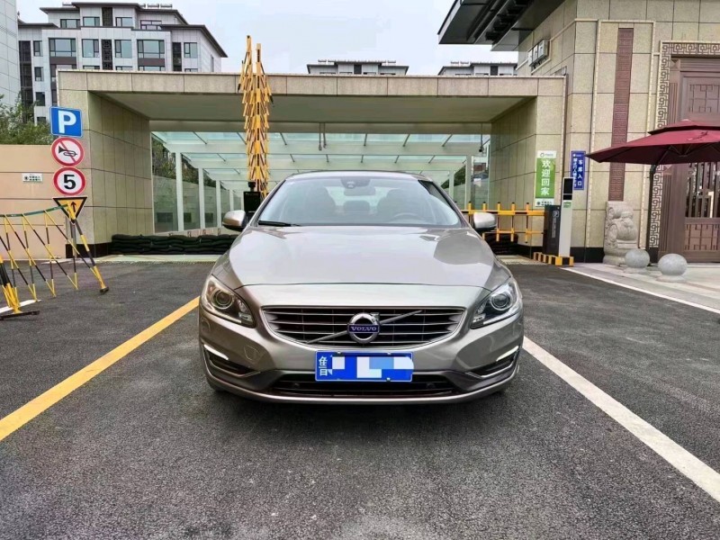 邯郸16年沃尔沃S60L1