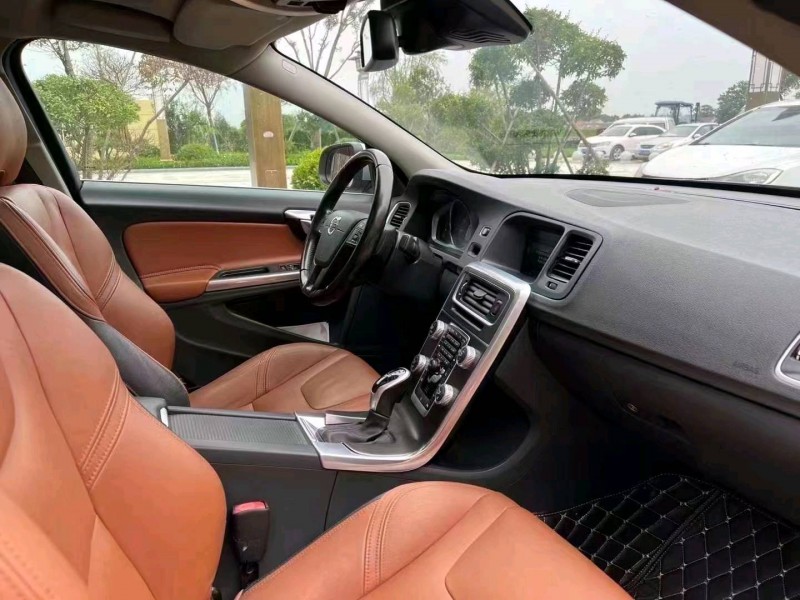 邯郸16年沃尔沃S60L5