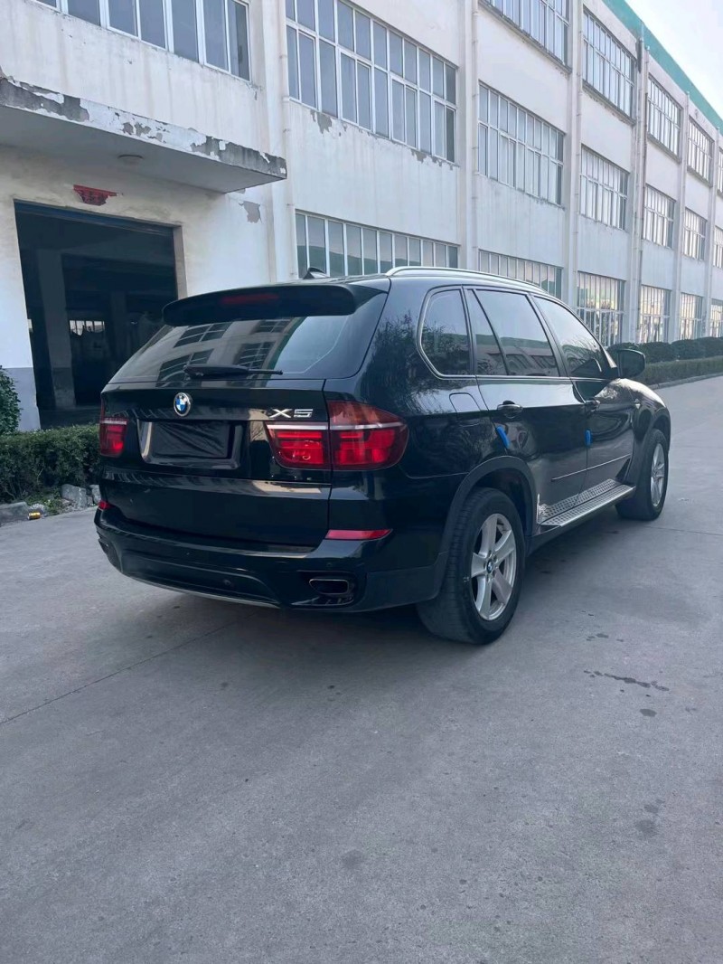 苏州11年宝马X58