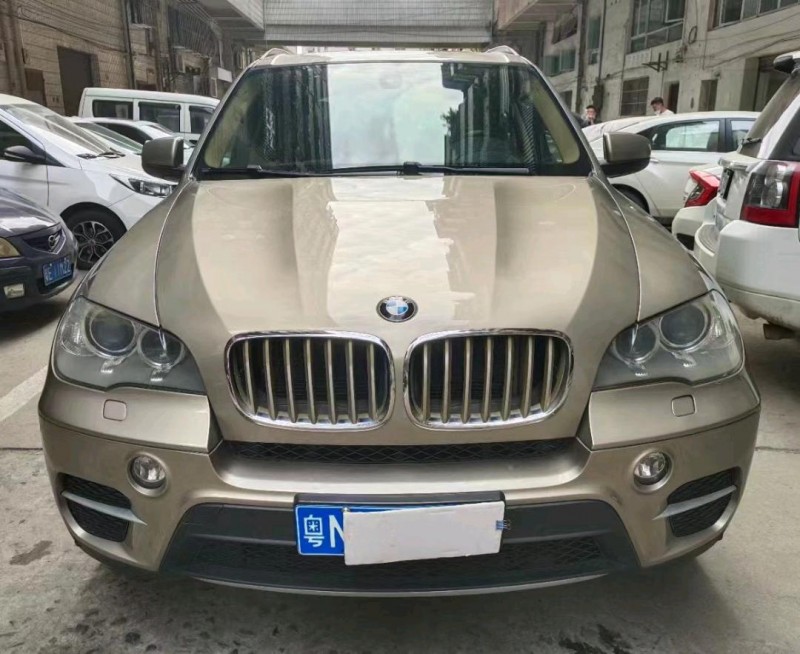 广州12年宝马X59