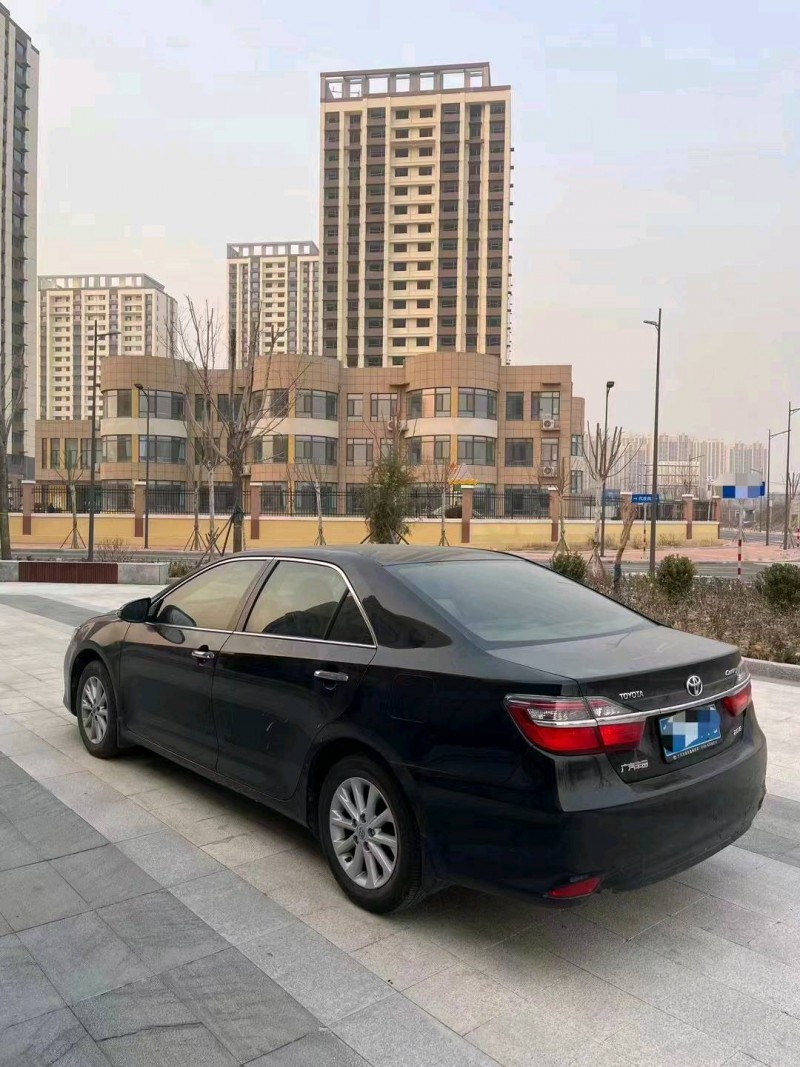 邯郸16年丰田凯美瑞3